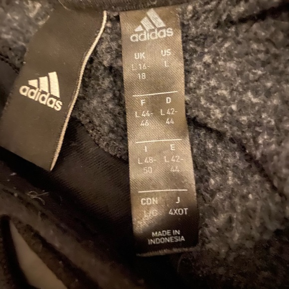 Adidas sweatshirt - Picture 3 of 3